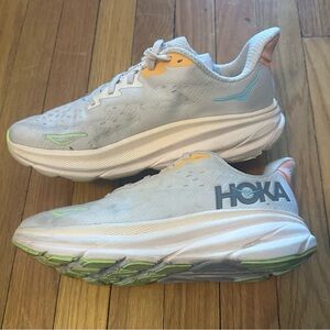 Hoka One One W Clifton 9 1127896 Women’s Size 9.5B Pink Gray Running Shoes
